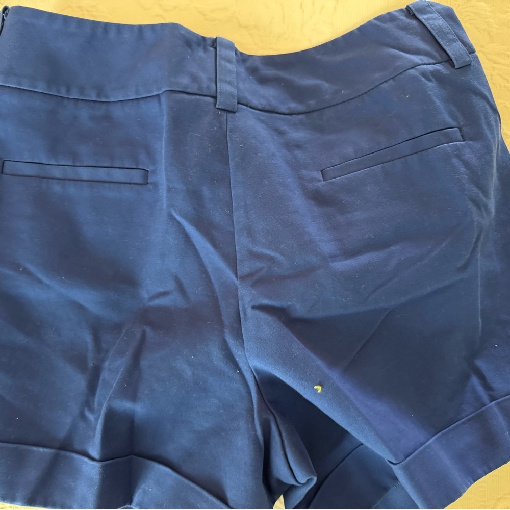 Vince Camuto royal blue cuffed shorts - Picture 3 of 3